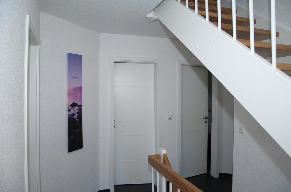 Ferienhaus Emmely Nur Wenige Gehminuten Zum Strand Ruhig Glowe Bagian luar foto