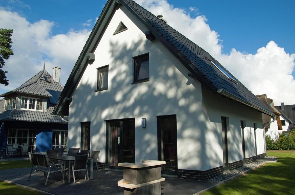 Ferienhaus Emmely Nur Wenige Gehminuten Zum Strand Ruhig Glowe Bagian luar foto