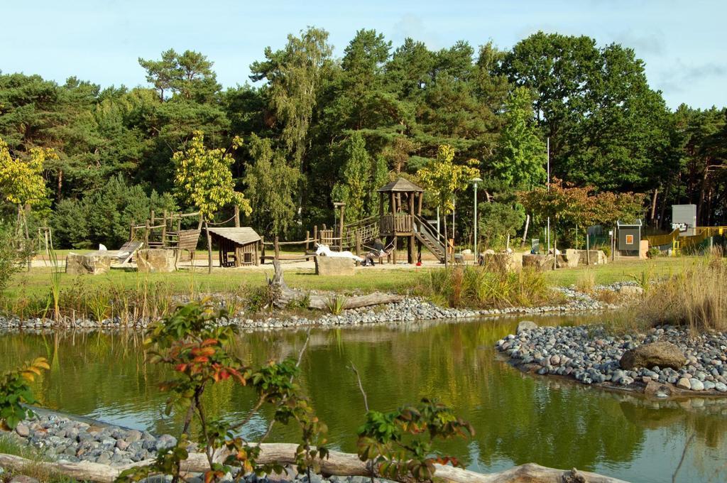 Ferienhaus Emmely Nur Wenige Gehminuten Zum Strand Ruhig Glowe Bagian luar foto