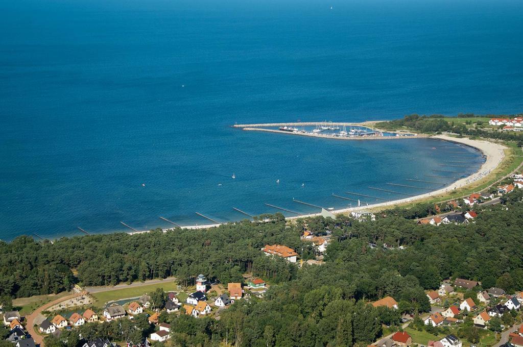 Ferienhaus Emmely Nur Wenige Gehminuten Zum Strand Ruhig Glowe Bagian luar foto